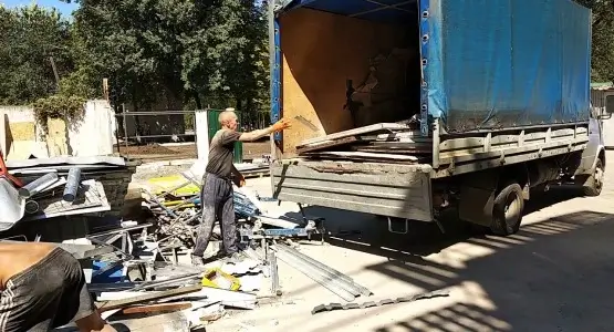 Доставка металобрухту